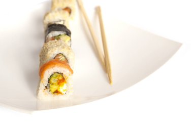 Farklı dolguları ve tatlar ile Japon rulo ayarla