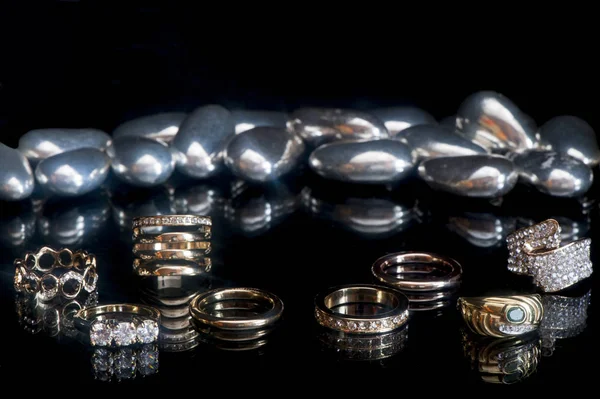 Isolated wedding ring — Stock Photo, Image