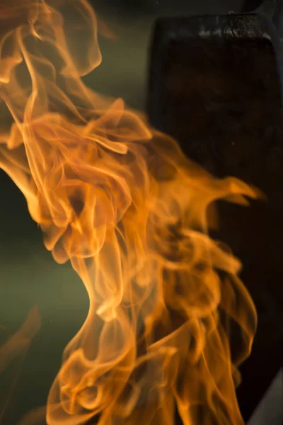 Flames Shooting From Grill — Stock Photo, Image