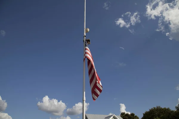 Flag at Half Mast — Stock Photo, Image