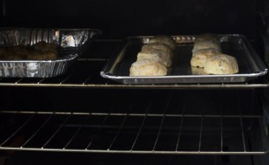 Fırında peynirli bisküvi