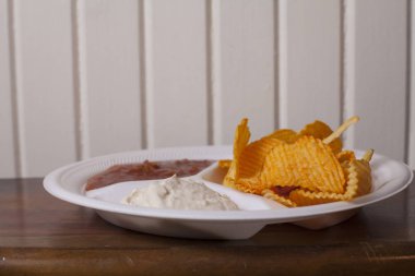 Patates cipsi ve Dips