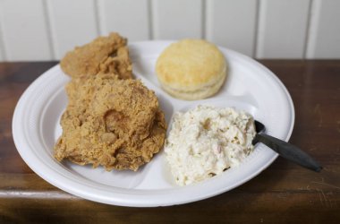 kızarmış tavuk yemek