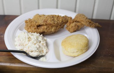 kızarmış tavuk yemek