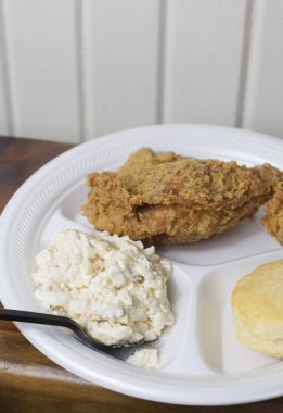 kızarmış tavuk yemek