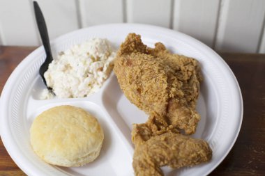 kızarmış tavuk yemek