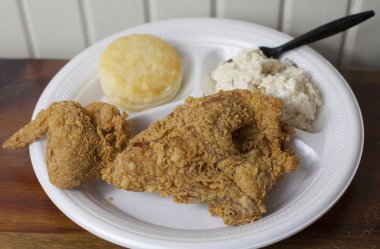 kızarmış tavuk yemek