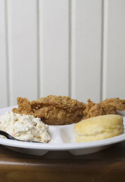 Gebakken kip maaltijd — Stockfoto