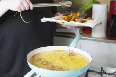 Pişmiş Hush Puppies