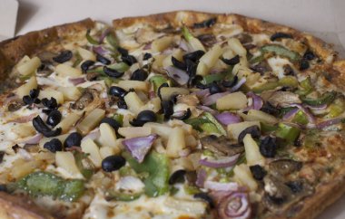 Büyük Vejetaryen Pizza