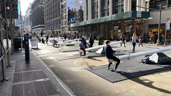 Seesaws Broadway Nyc Interactive Art Installation Garment District Macy Enjoyed — Stock Photo, Image