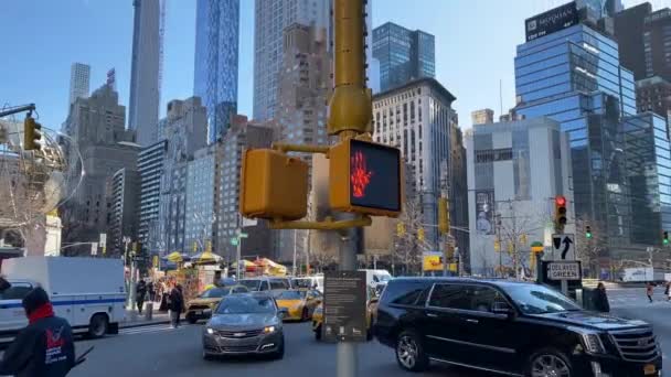 Super Hoge Wolkenkrabbers Gezien Vanaf Columbus Circle Nyc Naar Het — Stockvideo