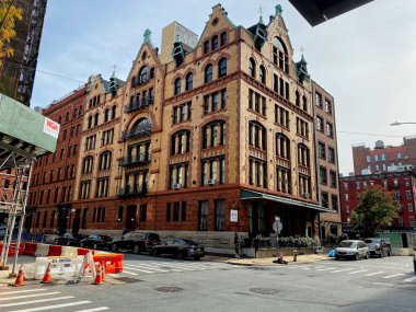 New York, New York, ABD - 26 Mayıs 2020: Aslen bir depo ve şimdi Tribeca 'da 451 Washington Caddesi' nde bir lüks apartman binası