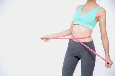 Beyaz arkaplandan izole edilmiş nesneyi kavra.