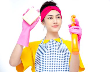 Beyaz arkaplan kullanan insanlar.