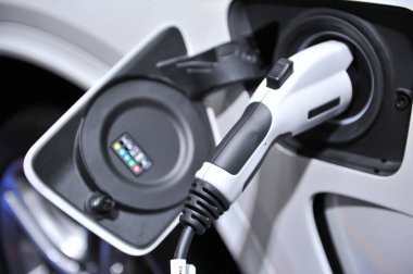 hybrid motor otomotiv şarj