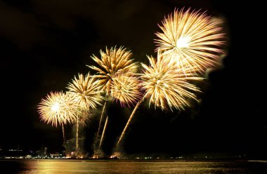Pattaya-Tayland 24-25 Pattaya Uluslararası Havai fişek Festivali 2019 Pattaya sahilinde 24-25 Mayıs 2019 Pattaya, Tayland 