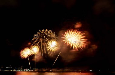 Pattaya-Tayland 24-25 Pattaya Uluslararası Havai fişek Festivali 2019 Pattaya sahilinde 24-25 Mayıs 2019 Pattaya, Tayland 