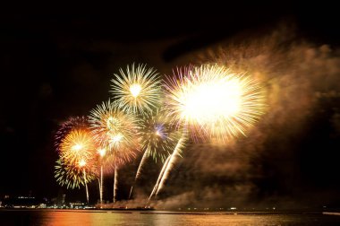 Pattaya-Tayland 24-25 Pattaya Uluslararası Havai fişek Festivali 2019 Pattaya sahilinde 24-25 Mayıs 2019 Pattaya, Tayland 