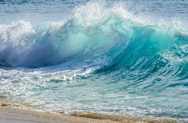 Волна Обрушилась Берег Гавайях — стоковое фото