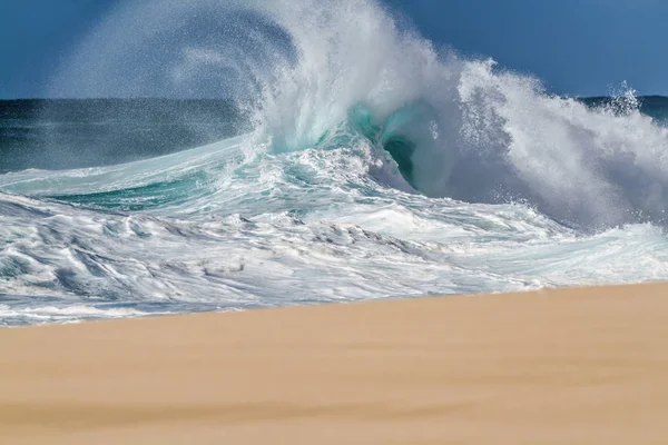 Schöne Brechende Wellen Ufer Hawaii — Stockfoto