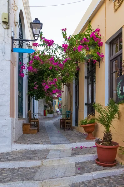 Street in Ermoupolis, Syros island, Cyclades, Greece — Stock Photo, Image