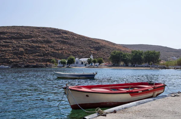 Kythnos Island, Cyclades, Görögország festői öböl — Stock Fotó