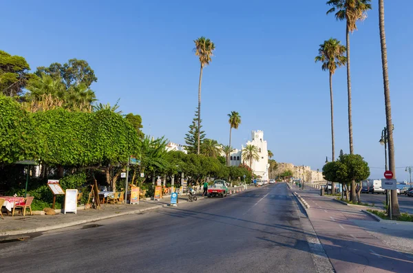 August 18th 2017 - Street on the promenade of Kos island, Dodecanese, Greece — Stock Photo, Image