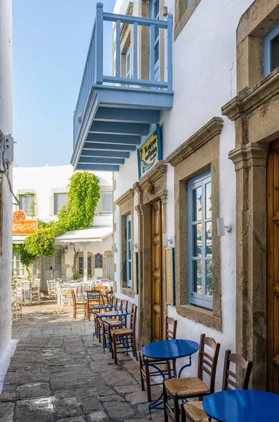 Pulau Patmos, Yunani - 21 Agustus 2017 - Arsitektur tradisional di chora pulau Patmos — Stok Foto