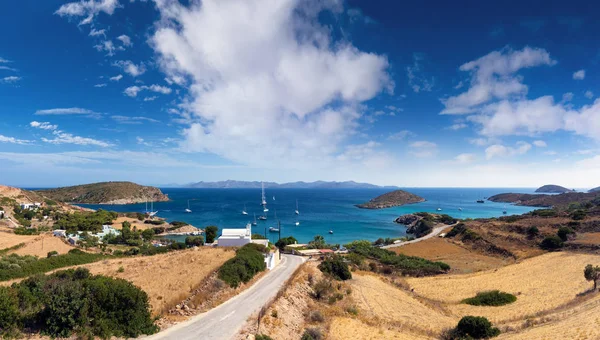 Katsadia bay Lipsi Island, Oniki Ada, Yunanistan için şaşırtıcı görünümü