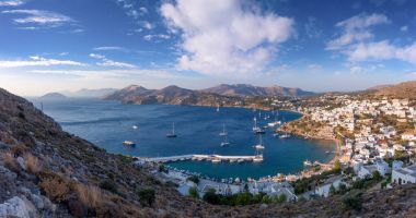 Panoramik manzaralı kale Leros Adası, Oniki Ada, Yunanistan