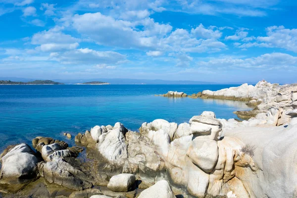 Niesamowite Krajobrazy Nad Brzegiem Morza Mieście Vourvourou Sithonia Chalkidiki Grecja — Zdjęcie stockowe