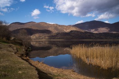 Zazari Gölü, Florina, Yunanistan 'ın harika manzarası
