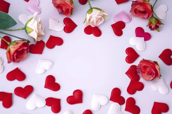 Herzen Und Blumen Auf Dem Hintergrund Valentinstag — Stockfoto