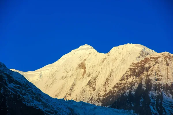 Schneeberge Von Nepal Vor Blauem Himmel — Stockfoto