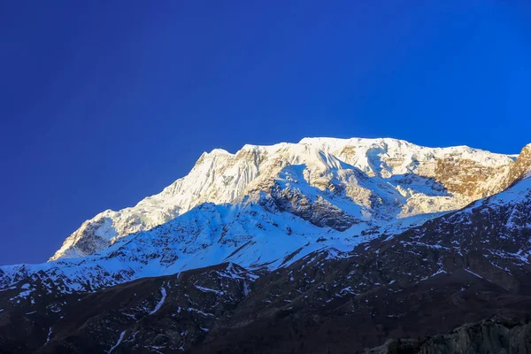 Sněžné Hory Nepálu Pozadí Modré Oblohy — Stock fotografie