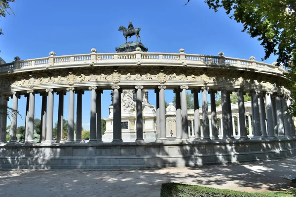 Pomnik Alfonsa Xii Ogrodzie Parku Retiro Madrycie Hiszpanii Europie Września — Zdjęcie stockowe