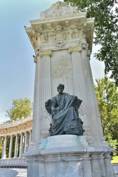 Monumento Alfonso Xii Jardim Parque Retiro Madrid Espanha Europa Setembro — Fotografia de Stock