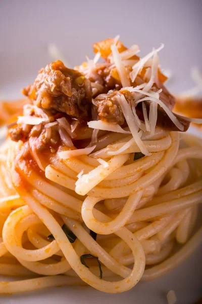 Detalle de la carne picada en la porción de espagueti —  Fotos de Stock