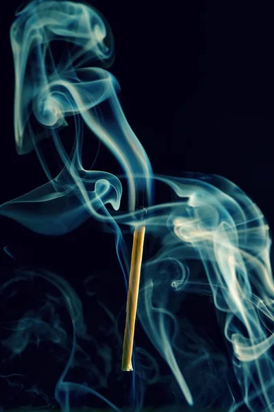 Match stick with burnt head and smoke around — Stock Photo, Image