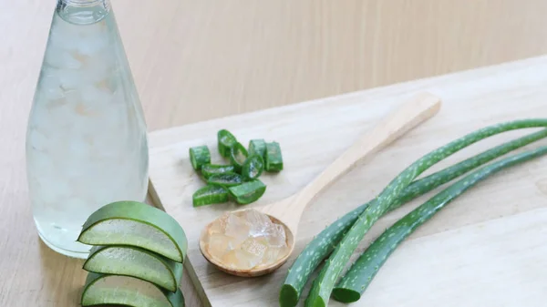 Aloe Vera Adalah Spesies Tumbuhan Yang Lezat Dari Genus Aloe — Stok Foto