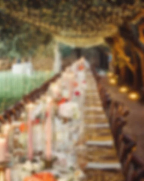 Розмитий Вигляд Весільного Столу Центру Квітів Налаштуваннями Столу Підходить Весільних — стокове фото