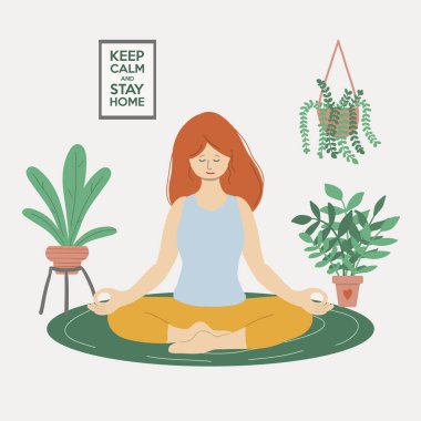 Lotus pozisyonunda oturan ve evde meditasyon yapan bir kadın. Karantina kavramı, tabirli poster Sakin ol ve evde kal.