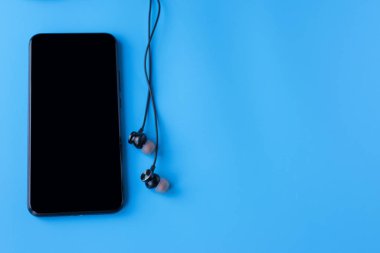 Telefon için siyah kablosuz bluetooth kulaklık. Telefon için kulaklık