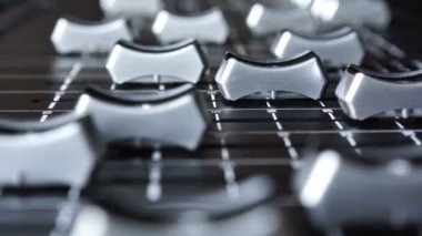 Televizyon yayın ses üretim şalter