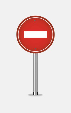 Kırmızı yol işareti beyaz arka planda izole edilmiştir. Boş trafik etiketi boş.