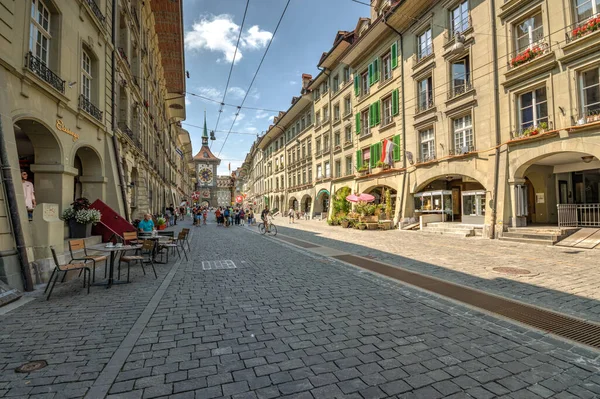 Berna, Suíça - 26 de julho de 2019: Vista panorâmica das praças, ruas e edifícios da parte histórica da capital suíça — Fotografia de Stock