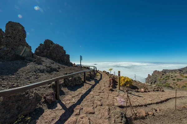 Ovanför Molnen Flygfoto Över Nationalparken Caldera Taburiente Vulkanisk Krater Sett — Stockfoto