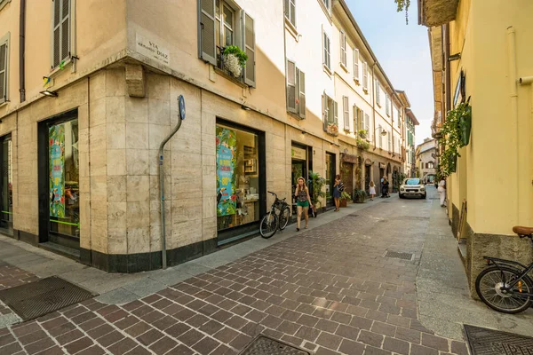 Como Itália Agosto 2019 Pessoas Locais Turistas Ruas Tranquilas Aconchegantes — Fotografia de Stock