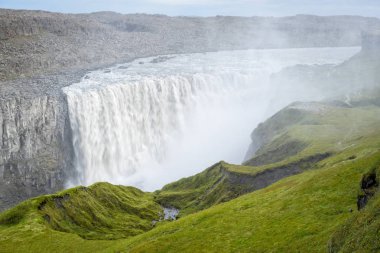 görkemli Dettifoss şelale